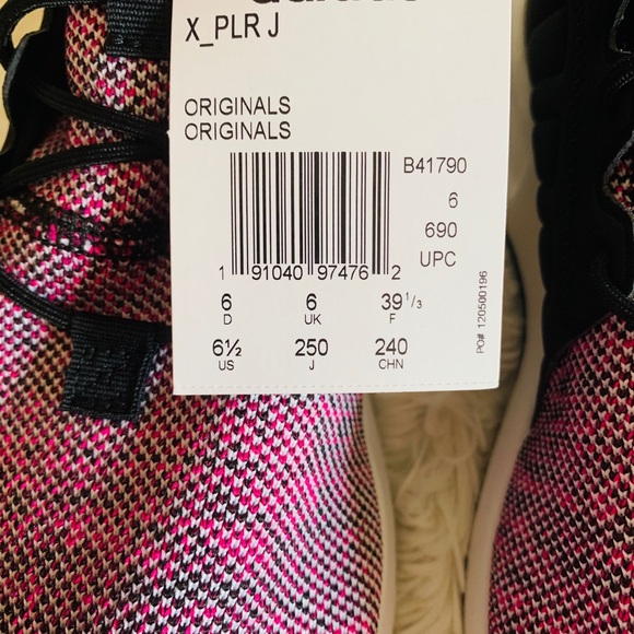 Adidas Original Sneakers - Picture 6 of 6